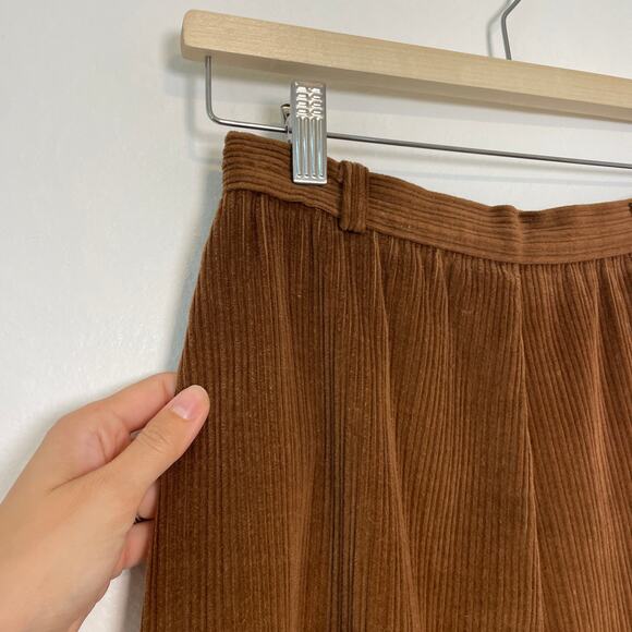Vintage – Brown Corduroy High Rise A-Line Midi Skirt - Picture 4 of 7